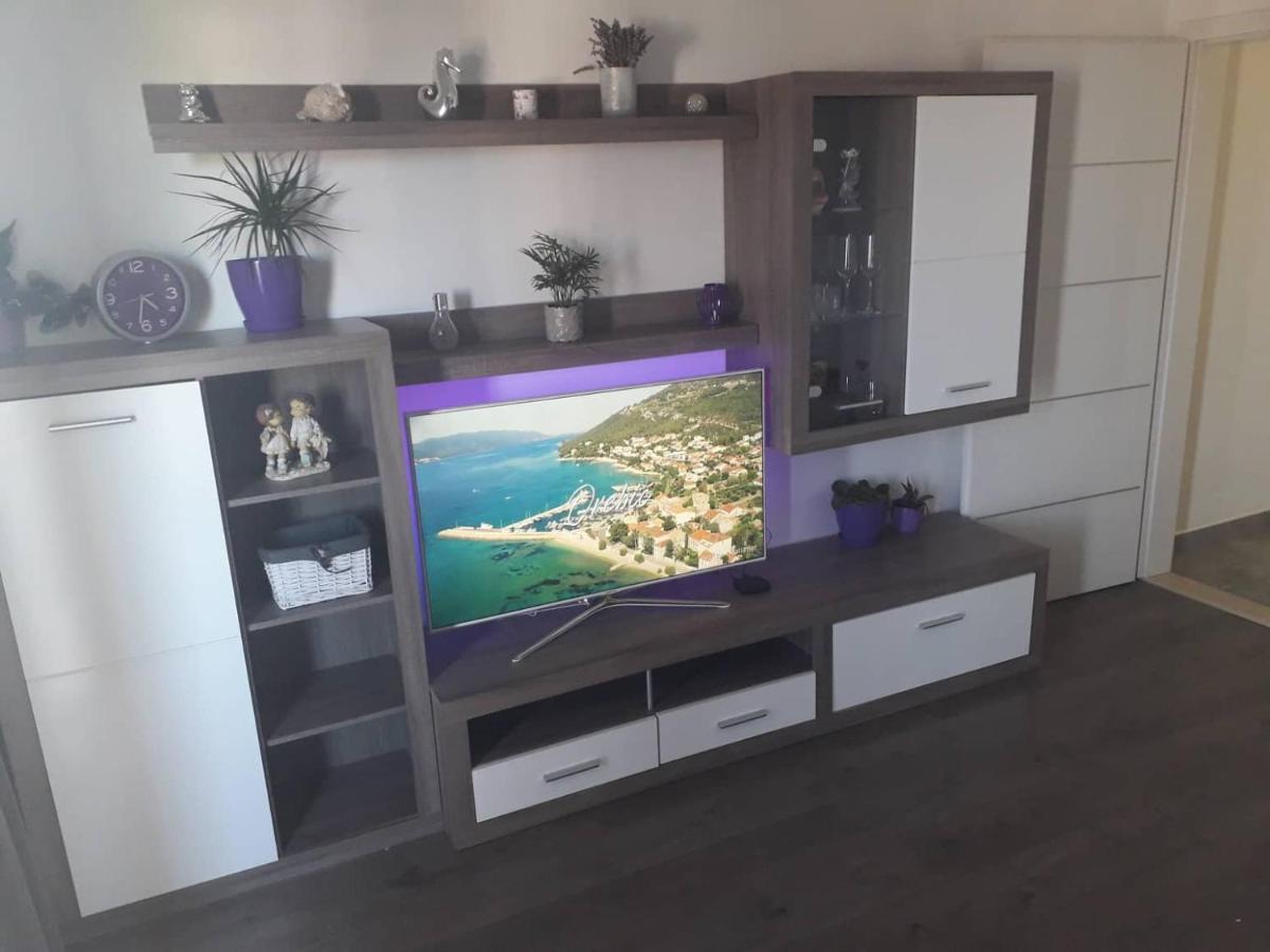 Apartments Senka Orebić Zewnętrze zdjęcie